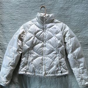 Puffer north face jacket good conditions